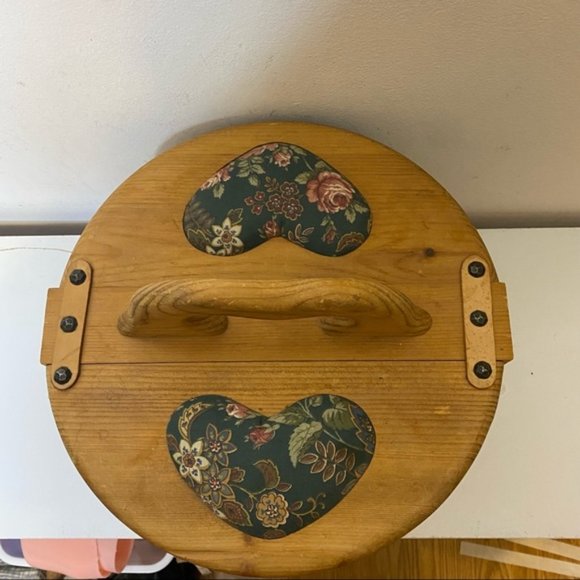 Vintage Wooden Heart Fabric Sewing Basket - Picture 2 of 15
